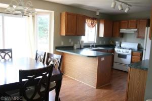 375 Pineview Dr, Belding, MI 48809 photo 5