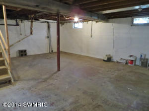 816 S Hooker Ave, Three Rivers, MI 49093 photo 8