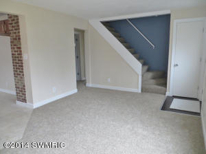 816 S Hooker Ave, Three Rivers, MI 49093 photo 5
