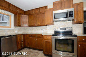 311 N Eagle, Marshall, MI 49068 photo 16
