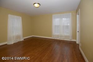 311 N Eagle, Marshall, MI 49068 photo 7