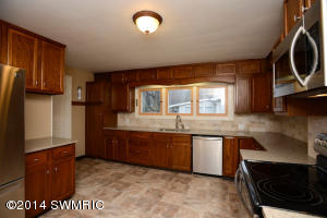 311 N Eagle, Marshall, MI 49068 photo 14