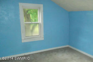 217 E Morrell St, Otsego, MI 49078 photo 8