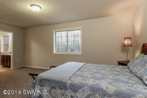 7957 Sable Vly, Ada, MI 49301 photo 32