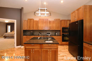 6761 Dumon, Belding, MI 48809 photo 8