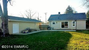 911 Maple St, Three Rivers, MI 49093 photo 6