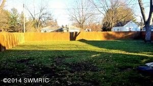 911 Maple St, Three Rivers, MI 49093 photo 5