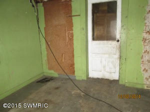 345 E Second St, Constantine, MI 49042 photo 4
