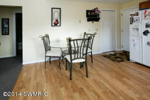 507 M-89, Plainwell, MI 49080 photo 8
