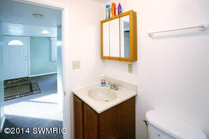 507 M-89, Plainwell, MI 49080 photo 16