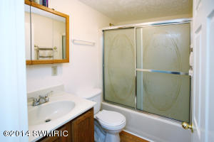 507 M-89, Plainwell, MI 49080 photo 15