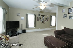 215 S Constantine St, Three Rivers, MI 49093 photo 5
