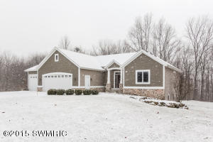 7844 Hawkview Ct NE, Ada, MI 49301 photo 3