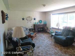 16932 Featherstone Rd, Constantine, MI 49042 photo 5