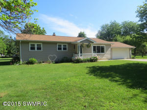 16932 Featherstone Rd, Constantine, MI 49042 photo 1