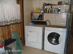 313 Railroad St, Reading, MI 49274 photo 16