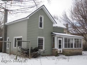 190 Cherry, Freeport, MI 49325 photo 1