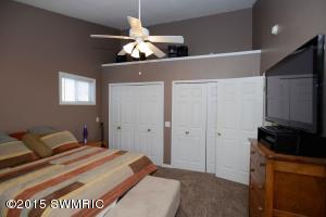 657 W Bridge St, Plainwell, MI 49080 photo 14