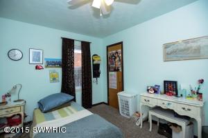 657 W Bridge St, Plainwell, MI 49080 photo 17