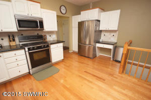 930 Spaulding Ave SE, Ada, MI 49301 photo 9