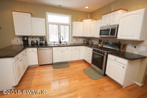 930 Spaulding Ave SE, Ada, MI 49301 photo 8