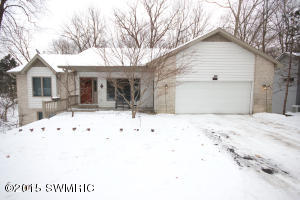 930 Spaulding Ave SE, Ada, MI 49301 photo 1
