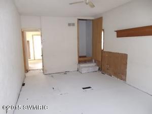 2601 E Ganson, Jackson, MI 49202 photo 7