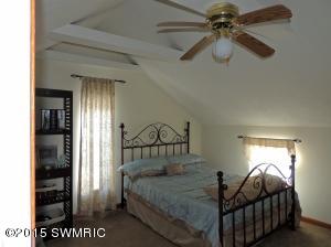 309 E Wayne St, Dowagiac, MI 49047 photo 5