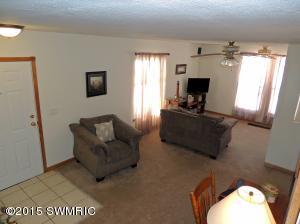 309 E Wayne St, Dowagiac, MI 49047 photo 4