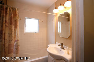 2132 E G Ave, Parchment, MI 49004 photo 13