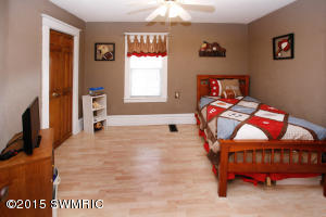 2132 E G Ave, Parchment, MI 49004 photo 14