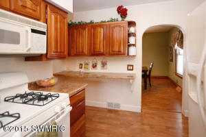 2132 E G Ave, Parchment, MI 49004 photo 8