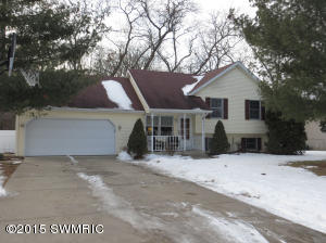 56760 Chippewa Dr, Three Rivers, MI 49093 photo 1
