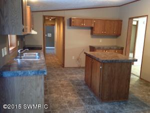 5063 W Jack Pine Dr, Grant, MI 49327 photo 4