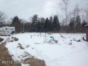 11675 Walnut Ave, Grant, MI 49327 photo 3