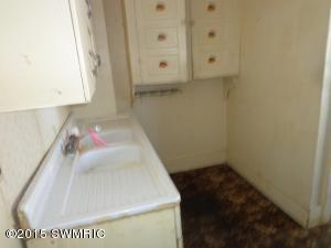 202 E Main St, Ionia, MI 48846 photo 21