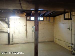 202 E Main St, Ionia, MI 48846 photo 24