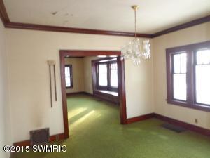 202 E Main St, Ionia, MI 48846 photo 6