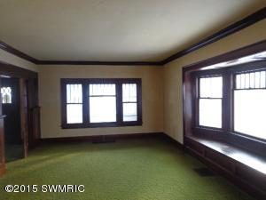 202 E Main St, Ionia, MI 48846 photo 7