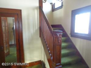 202 E Main St, Ionia, MI 48846 photo 5