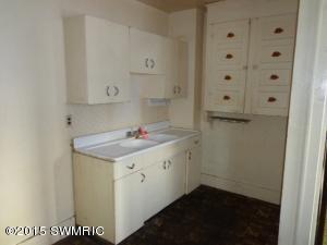 202 E Main St, Ionia, MI 48846 photo 11