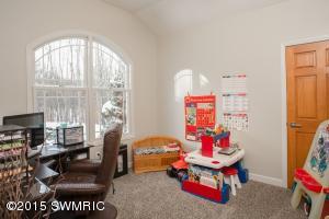 4659 Eckert Rd, Freeport, MI 49325 photo 9