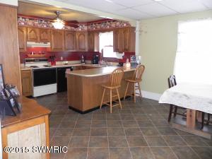 241 4th Ave, Three Rivers, MI 49093 photo 2