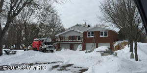 9209 S Maple Island Rd, Fremont, MI 49412 photo 1