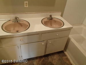 730 E Michigan Ave, Marshall, MI 49068 photo 12