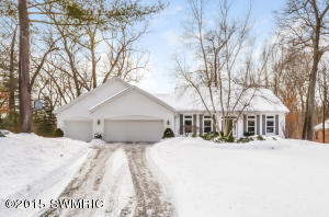 5528 Forest Bnd SE, Ada, MI 49301 photo 2
