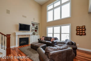 12 Fox Point Ct NE, Ada, MI 49301 photo 8