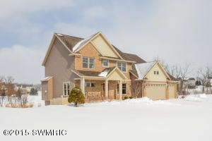 12 Fox Point Ct NE, Ada, MI 49301 photo 2