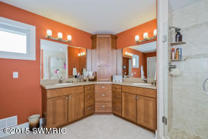 12 Fox Point Ct NE, Ada, MI 49301 photo 32