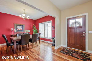 12 Fox Point Ct NE, Ada, MI 49301 photo 4